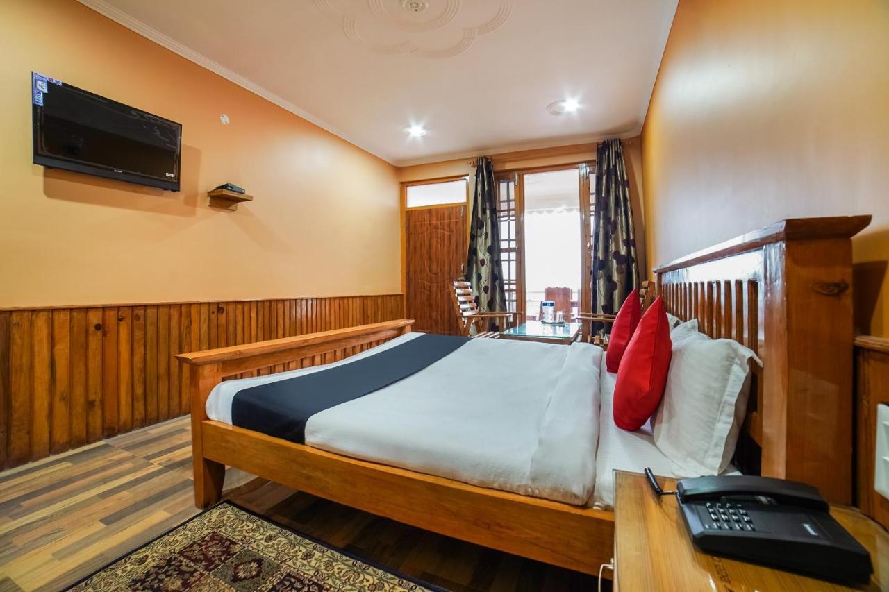 Capital O 47240 Hotel Blossom Resort Kausani Exteriér fotografie